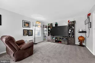 42 Plumtree Ln, Willingboro, NJ 08046 - Photo 4