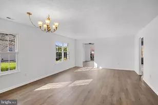 934 Larkspur Pl S, Mount Laurel, NJ 08054 - Photo 6