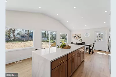 204 E Mill Road, Maple Shade, NJ 08052 - Photo 10