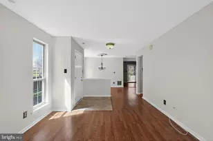 9 Dewberry Ln, Delran, NJ 08075 - Photo 8