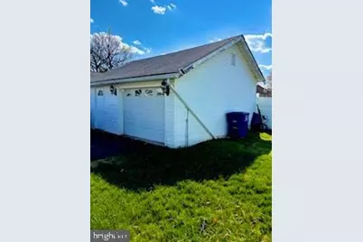 8 Illinois Avenue, Burlington, NJ 08016 - Photo 6