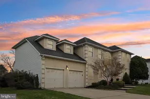 15 Hilltop Dr, Mount Laurel, NJ 08054 - Photo 1