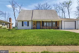 111 Edge Ln, Willingboro, NJ 08046 - Photo 2