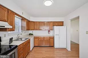 107 Bastian Dr, Mount Laurel, NJ 08054 - Photo 12