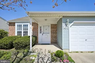 107 Bastian Dr, Mount Laurel, NJ 08054 - Photo 4