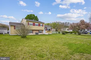 250 College Dr, Pemberton, NJ 08068 - Photo 2