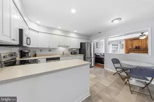 406 Berkshire Way, Marlton, NJ 08053 - Photo 8
