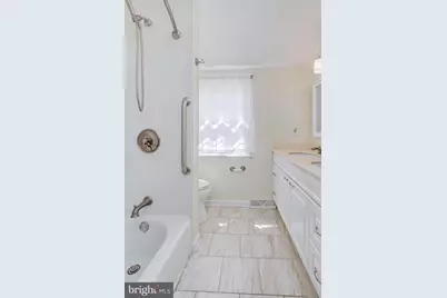 501 E Franklin Avenue, Edgewater Park, NJ 08010 - Photo 18