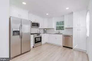 501 E Franklin Ave, Edgewater Park, NJ 08010 - Photo 6