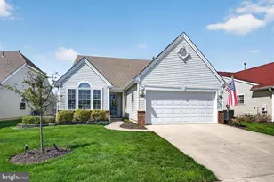 152 Indigo Dr, Mount Laurel, NJ 08054 - Photo 2