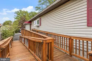 219 W Center Ave, Maple Shade, NJ 08052 - Photo 4