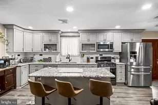 219 W Center Ave, Maple Shade, NJ 08052 - Photo 8