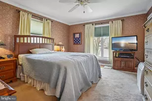 37 N Lakeside Dr W, Medford, NJ 08055 - Photo 14