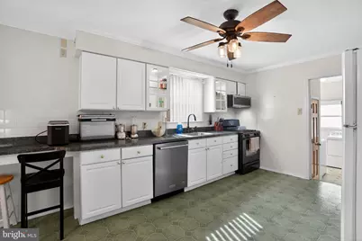 372 Cutler Avenue, Maple Shade, NJ 08052 - Photo 14