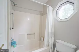 514 Meadow Ct, Mount Laurel, NJ 08054 - Photo 10