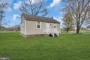 377 Jacobstown Cookstown Rd, Wrightstown, NJ 08562 - Photo 1