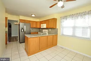 192 Canterbury Rd, Mount Laurel, NJ 08054 - Photo 10