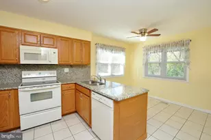 192 Canterbury Rd, Mount Laurel, NJ 08054 - Photo 8