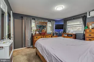 21 S Lakeside Dr W, Medford, NJ 08055 - Photo 18