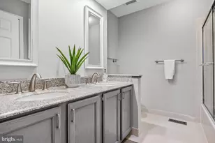 14 Canterbury Ct, Marlton, NJ 08053 - Photo 32