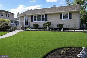 613 Wallace Ave, Florence, NJ 08554 - Photo 2