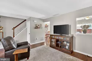 215 Birch Hollow Dr, Bordentown, NJ 08505 - Photo 8