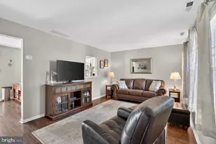 215 Birch Hollow Dr, Bordentown, NJ 08505 - Photo 6
