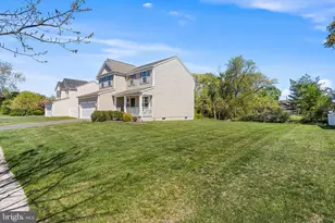 409 Pigott Dr, Florence, NJ 08518 - Photo 4