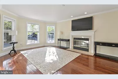401 Farnsworth Avenue, Bordentown, NJ 08505 - Photo 10