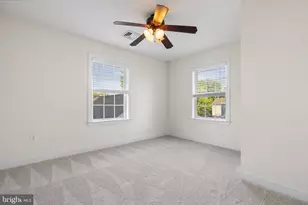 401 Farnsworth Ave, Bordentown, NJ 08505 - Photo 36