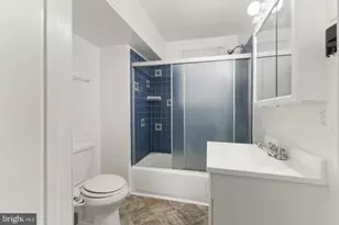 211 Broad St, Beverly, NJ 08010 - Photo 8