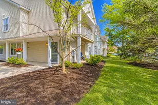 906 Oliphant Ln, Mount Laurel, NJ 08054 - Photo 2