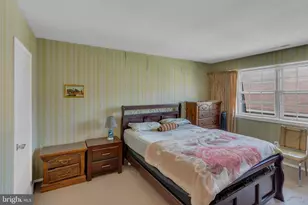7 Florence Tollgate Pl, Florence, NJ 08518 - Photo 16