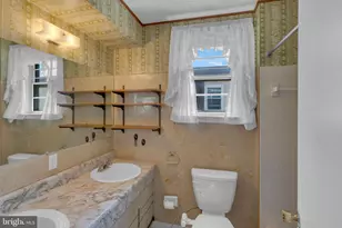 7 Florence Tollgate Pl, Florence, NJ 08518 - Photo 18