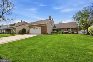 17 Palmetto Ave, Marlton, NJ 08053 - Photo 2