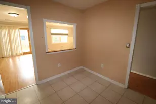 8 Deerfield Ct, Bordentown, NJ 08505 - Photo 10