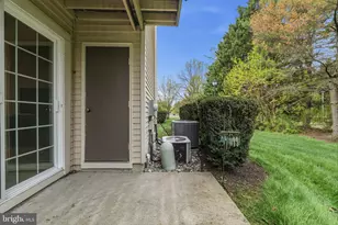 303 Sedgefield Dr, Mount Laurel, NJ 08054 - Photo 26