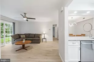 303 Sedgefield Dr, Mount Laurel, NJ 08054 - Photo 4
