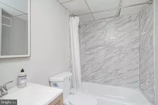 25 S Church Rd, Maple Shade, NJ 08052 - Photo 16