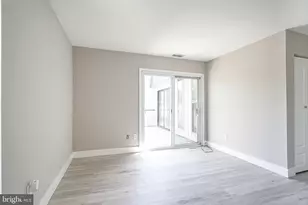 25 S Church Rd, Maple Shade, NJ 08052 - Photo 20
