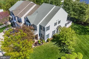 16 Farmington Ct, Bordentown, NJ 08505 - Photo 2