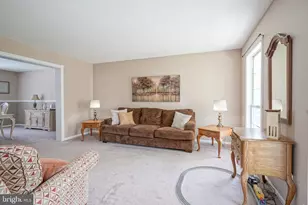 8 Melville Dr, Medford, NJ 08055 - Photo 4