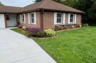 35 Pickwick Ln, Willingboro, NJ 08046 - Photo 2
