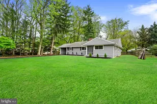 308 Kenwood Dr, Moorestown, NJ 08057 - Photo 4