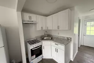 124 E Main St, Wrightstown, NJ 08562 - Photo 10