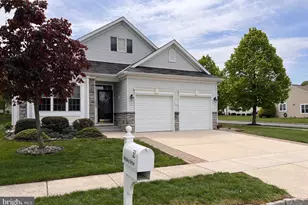 52 Ridgway Dr, Bordentown, NJ 08505 - Photo 2