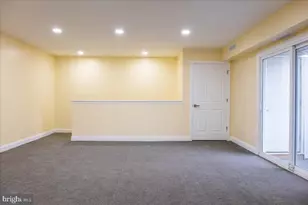 275 Green St, Edgewater Park, NJ 08010 - Photo 10