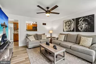 13 Spruce Ave, Bordentown, NJ 08505 - Photo 8