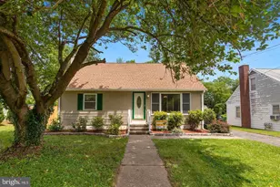 13 Spruce Ave, Bordentown, NJ 08505 - Photo 4