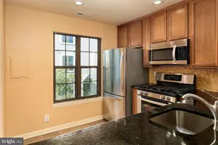 140B Bradford Ct, Mount Laurel, NJ 08054 - Photo 12